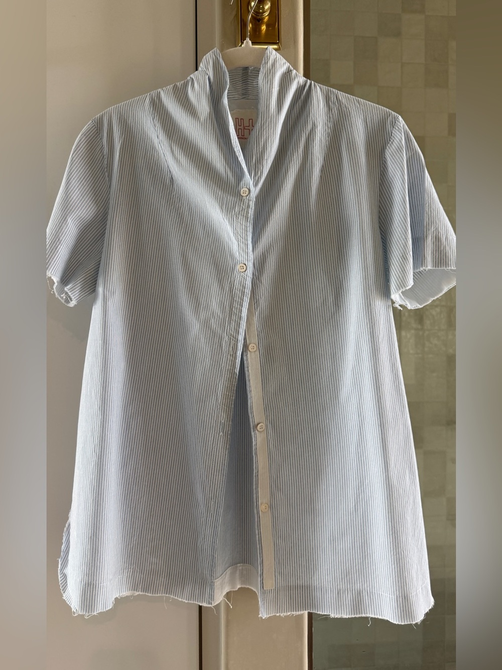 Hannoh Wessel H+ Pale blue pinstripe button down, size FR42